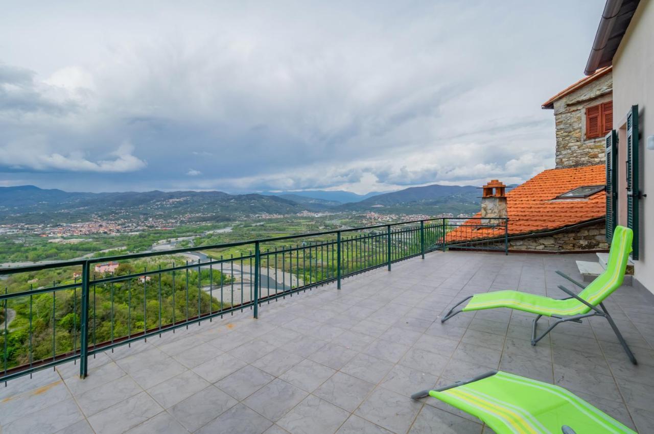 Comfy & Roomy Apt - View On The Ligurian Hills! Vezzano Ligure Exterior photo